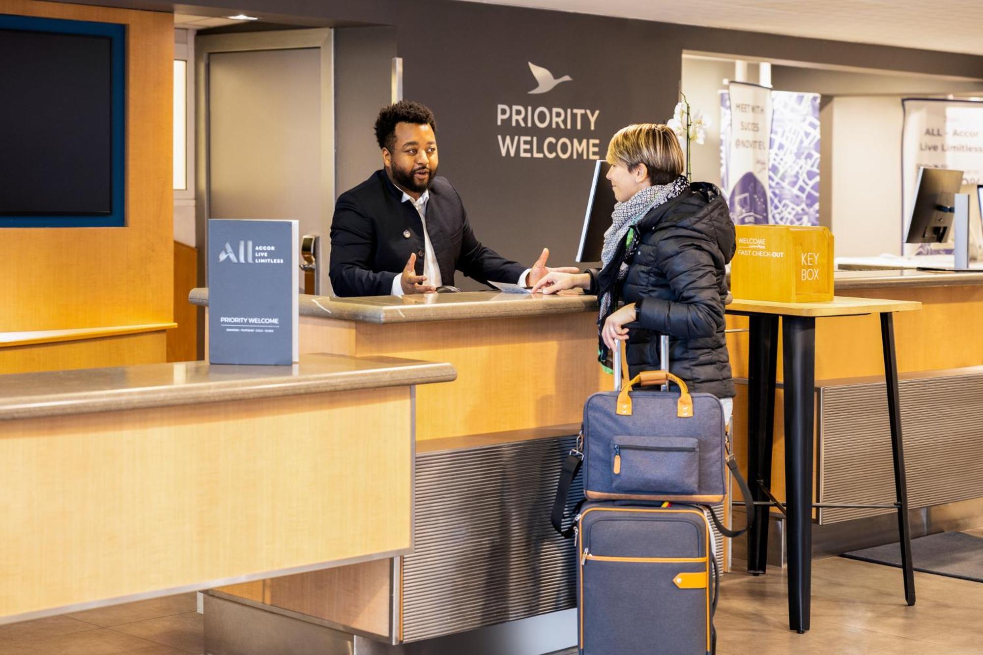 Novotel Brussels Airport Diegem Bagian luar foto