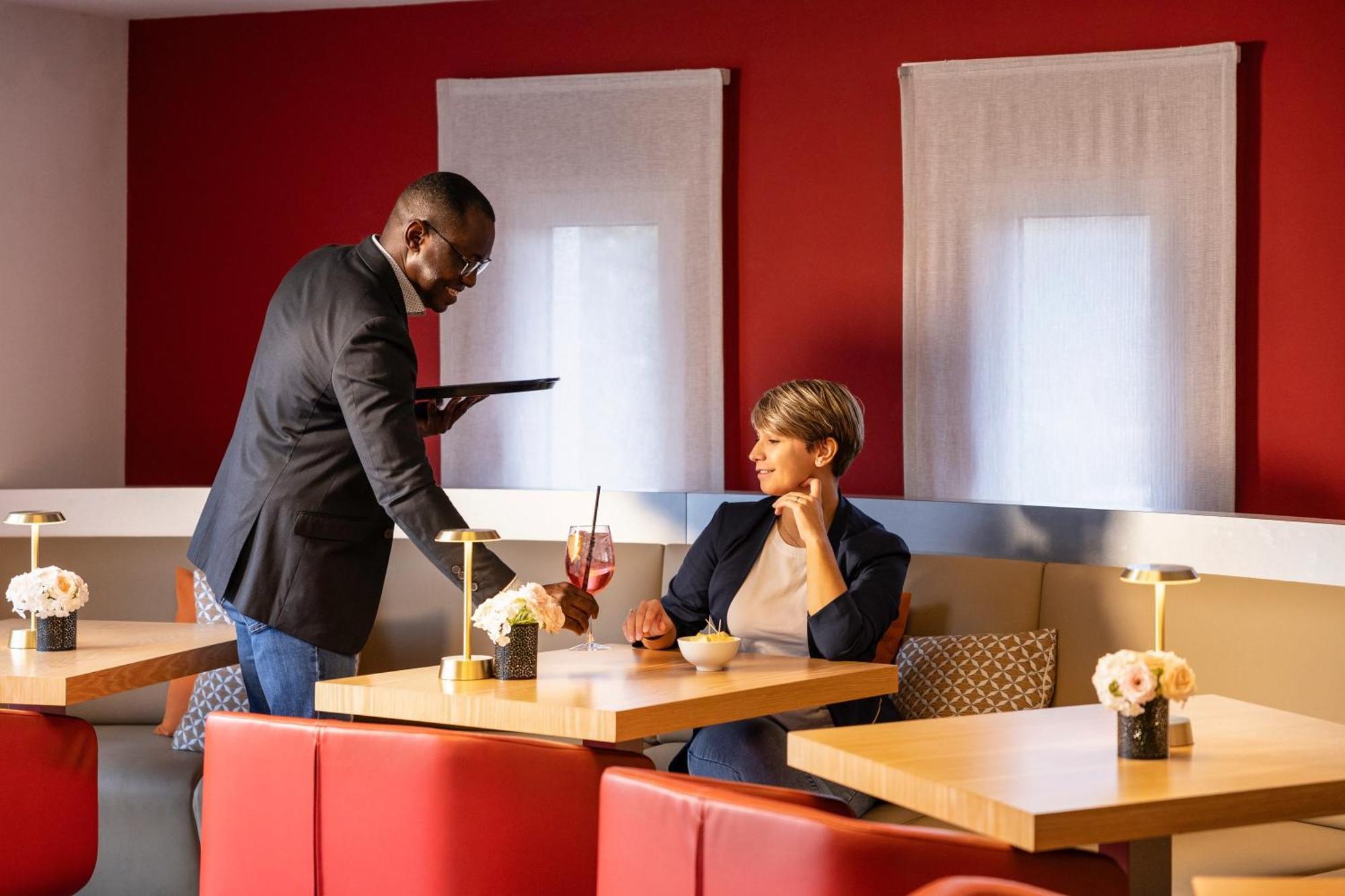 Novotel Brussels Airport Diegem Bagian luar foto